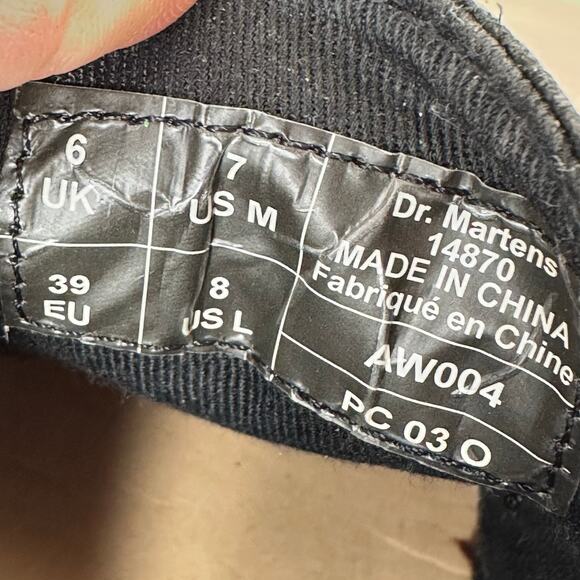 Dr. Martens 3989 Brogue Wingtip Pebble Leather Dress Shoe AirWair Classic Mens 7 - Picture 6 of 7